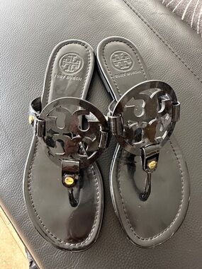 Tory Burch Black Patent Miller Logo Thong Sandals